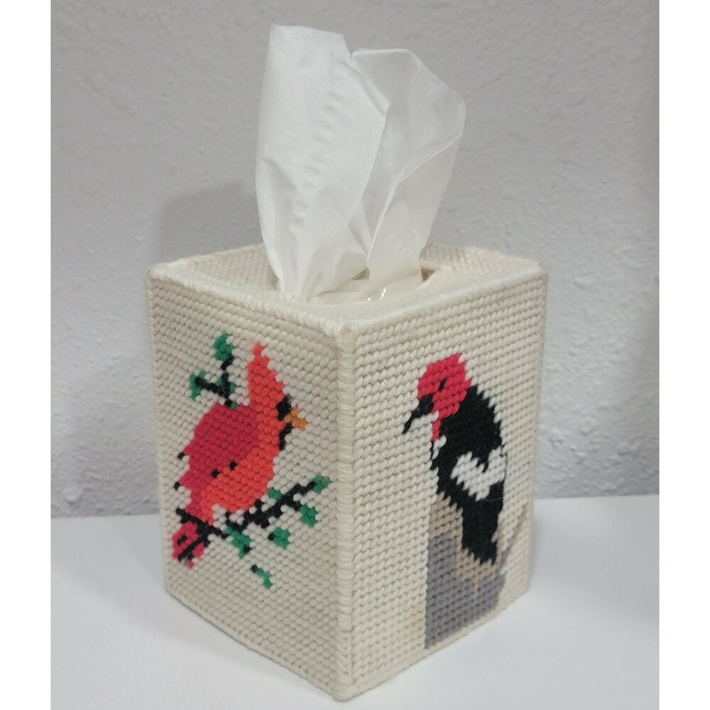 Vintage Handmade bird red cardinal Plastic Canvas Knit Tissue Box Holder Cover